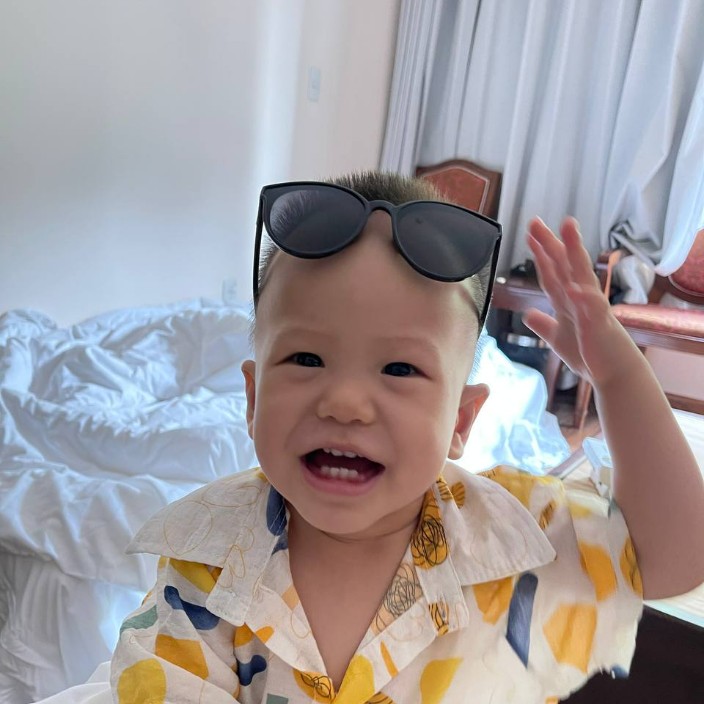 sdgsgdsdg (kasjfiajw.lens) Lens social identity (.lens handle) PFP