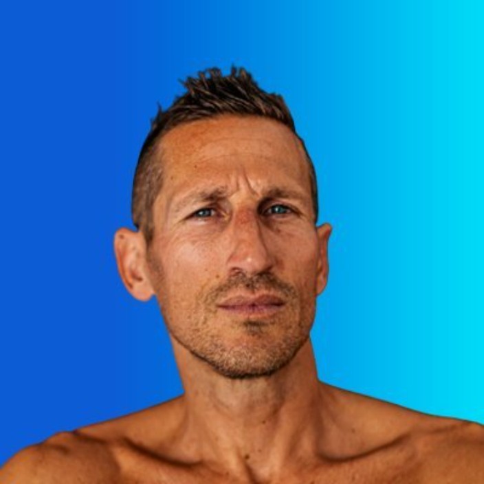 tyloomis.base.eth Basenames (.base.eth domains) based on ENS PFP