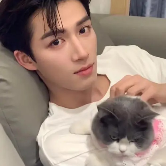 0u482.lens Lens social identity (.lens handle) PFP